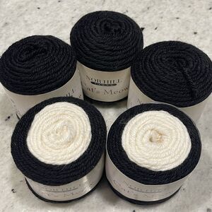 Lot 5 Cakes Nob Hill Cat's Meow wool blend yarn Tuxedo And Bombay Light Weight